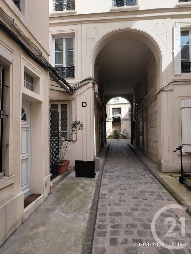 Appartement F1 à vendre - 1 pièce - 23.6 m2 - PARIS - 75012 - ILE-DE-FRANCE - Century 21 Victor Hugo - Trocadéro