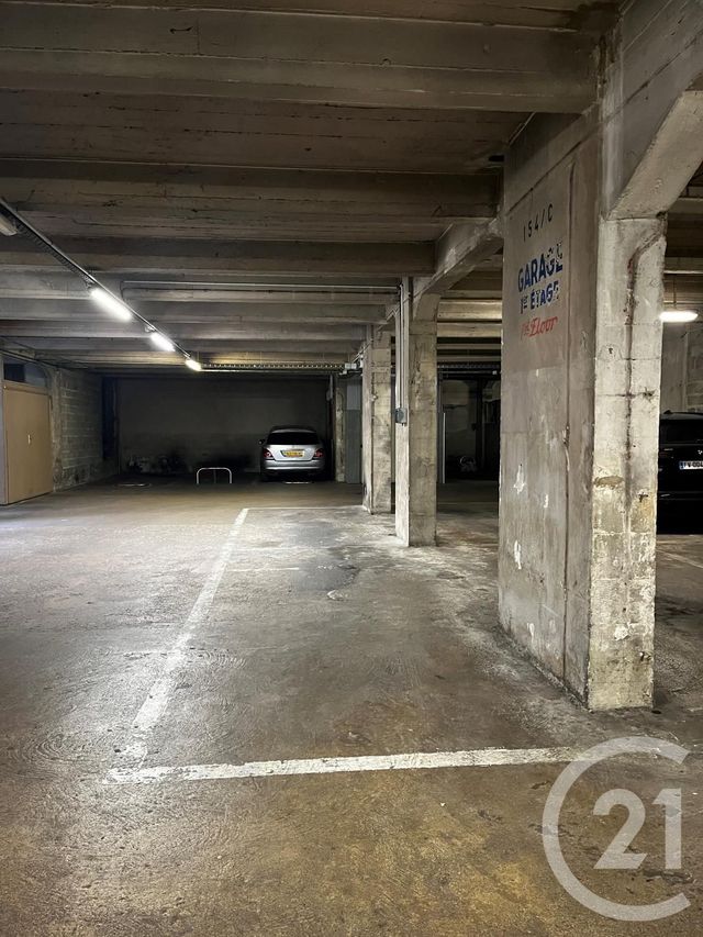parking à louer - 12.82 m2 - PARIS - 75016 - ILE-DE-FRANCE - Century 21 Victor Hugo - Trocadéro